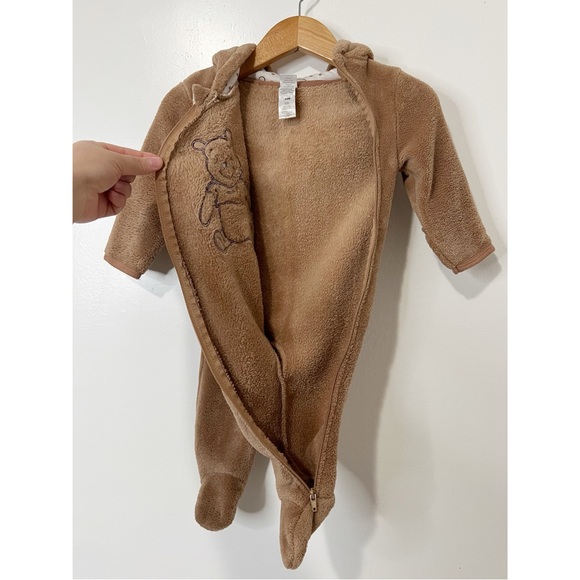 Disney Baby Winnie The Pooh Brown Fleece Onesie Size 6-9 Months - Picture 6 of 6